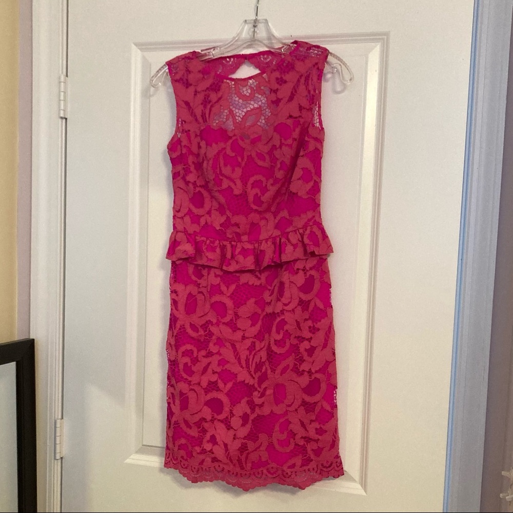 Lilly Pulitzer Kiri Dress Lace Peplum Sleeveless Mambo Pink - Picture 4 of 8